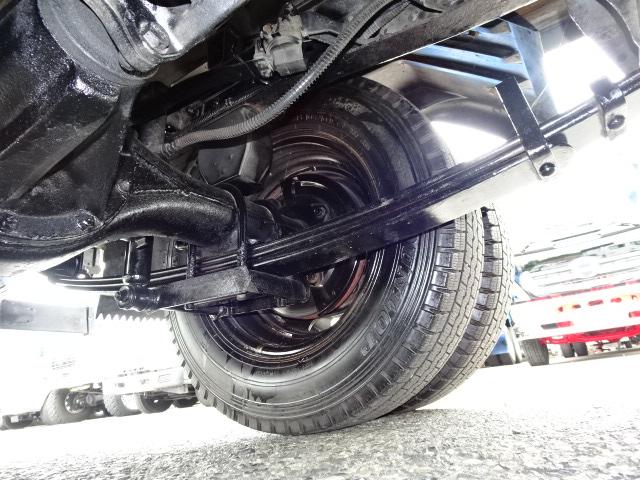 1.25t積載 Wキャブ 全低床 4WD H19年式 リアWタイヤ 荷台内寸210cm 12V 軽油 準中免(63枚目)