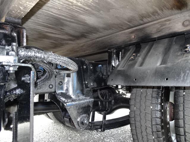 1.25t積載 Wキャブ 全低床 4WD H19年式 リアWタイヤ 荷台内寸210cm 12V 軽油 準中免(69枚目)