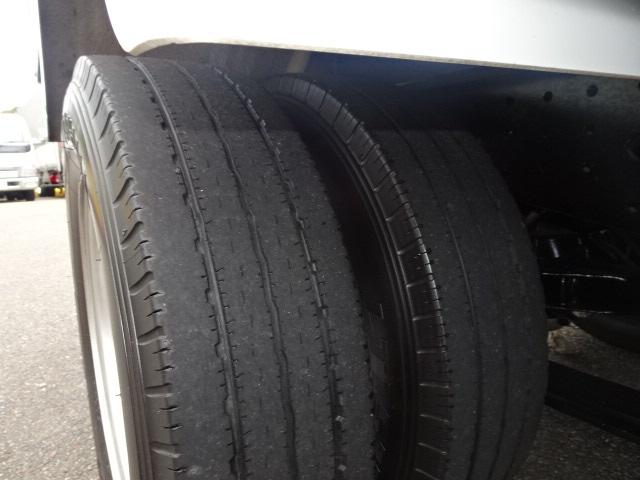 1.5t積載 冷蔵冷凍車 全低床 H24年式 東プレ-5度設定 荷箱横ドア有り リア観音開き 走行23万キロ(68枚目)
