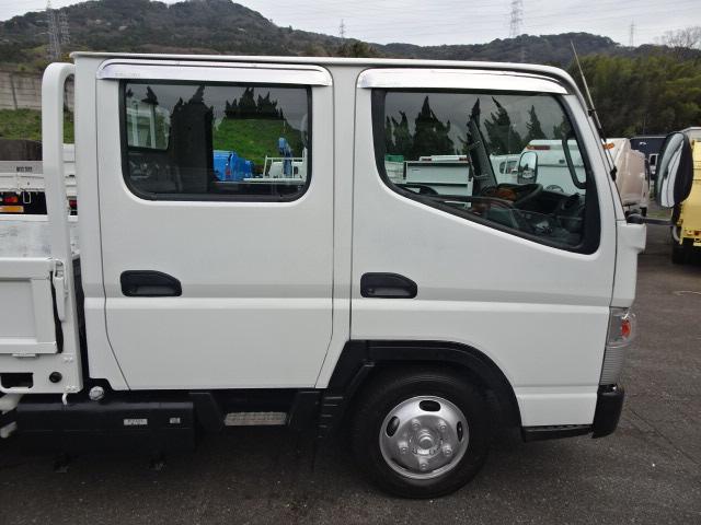 キャンター Ｗキャブ　全低床　パワーゲート付　３人乗後部荷物置きスペース　Ｈ２６年式　１２Ｖ２４Ｖ併用　荷台２０６ｃｍ　極東垂直パワーゲート６００ｋｇ　走行１９５千キロ（24枚目）