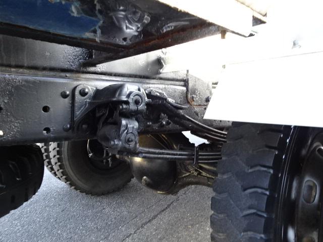 ファイター ３．８ｔ散水車　Ｈ１５年式　　散水車（木下自工４ＳＴ－２８Ｐ）　Ｆ６速　走行３００００キロ（76枚目）