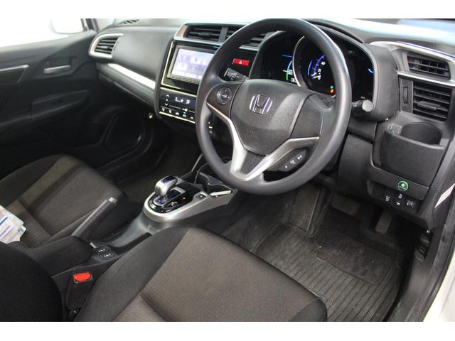 フィットハイブリッド Fパッケージ コンフォートエディション 純正ナビ ワンセグTV BT Bカメラ ETC 両シートヒーター スマートキー オートエアコン プライバシーガラス ドアバイザー(21枚目)