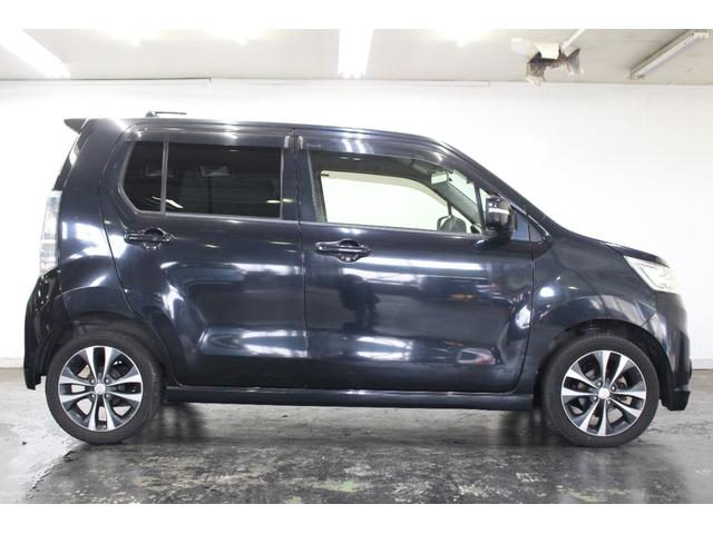 ワゴンＲスティングレー Ｔ　ターボ　社外ナビ　ワンセグＴＶ　ドラレコ　ＨＩＤ　オートライト　純正アルミ　スマートキー　オートエアコン　プライバシーガラス　ドアバイザー（19枚目）