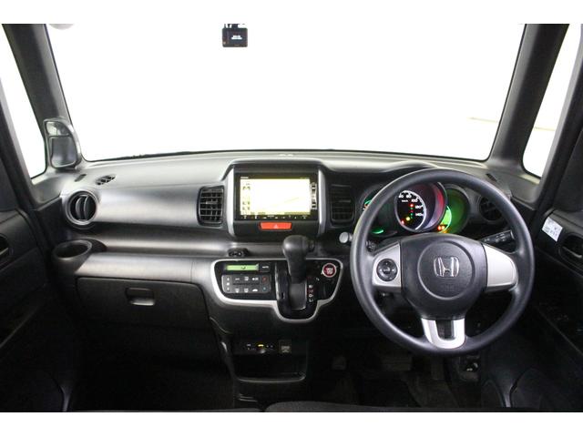 Ｎ－ＢＯＸ Ｇ・Ｌパッケージ　衝突軽減　純正ナビ　ワンセグＴＶ　Ｂカメラ　前後ドラレコ　ＥＴＣ　ステリモ　左パワースライド　スマートキー　オートエアコン　プライバシーガラス　ドアバイザー（3枚目）