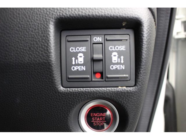 Ｎ－ＢＯＸカスタム Ｌ　コーディネートスタイル　黒ルーフ　純正８インチナビ　フルセグＴＶ　ＢＴ　ＵＳＢ　ＤＶＤ　Ｂカメラ　前後ドラレコ　ＥＴＣ　衝突軽減　両パワースライドドア　両シートヒーター　アダプティブクルコン　ＬＥＤヘッドライト＆フォグ（7枚目）