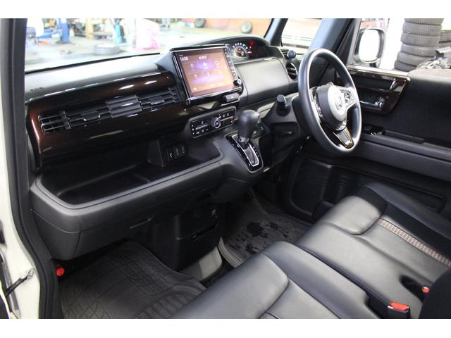 Ｎ－ＢＯＸカスタム Ｌ　コーディネートスタイル　黒ルーフ　純正８インチナビ　フルセグＴＶ　ＢＴ　ＵＳＢ　ＤＶＤ　Ｂカメラ　前後ドラレコ　ＥＴＣ　衝突軽減　両パワースライドドア　両シートヒーター　アダプティブクルコン　ＬＥＤヘッドライト＆フォグ（28枚目）