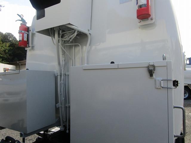 エルフトラック パッカー車 極東開発 回転式4.3m3 外装塗装済(12枚目)