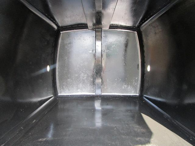 エルフトラック パッカー車 極東開発 回転式4.3m3 外装塗装済(17枚目)