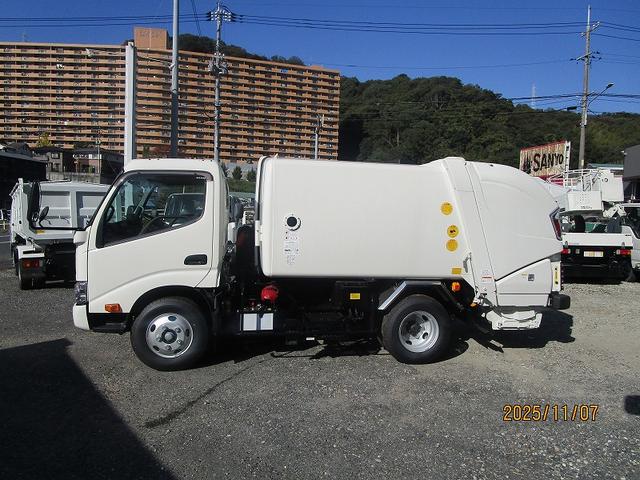 デュトロ パッカー車 極東開発 回転式4.7m3(7枚目)