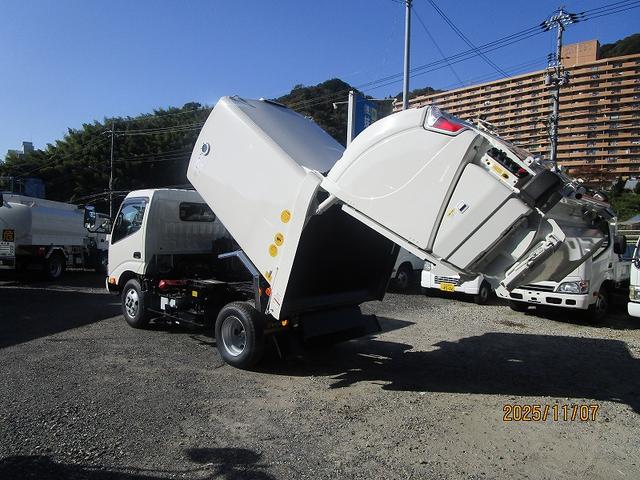 デュトロ パッカー車 極東開発 回転式4.7m3(14枚目)