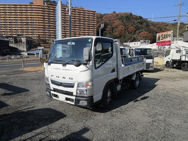 キャンター 　土砂ダンプ、全低床（2枚目）