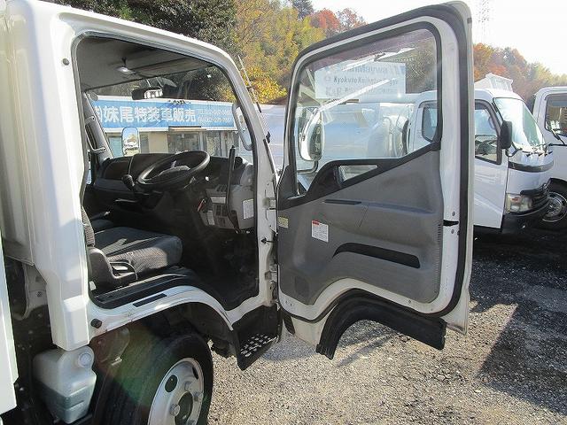 キャンター 　土砂ダンプ、全低床（14枚目）