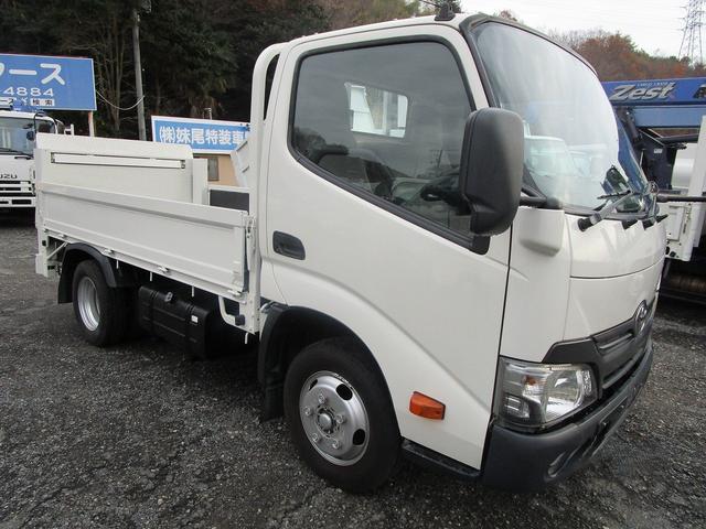 トヨエース 　平ボデー　２ｔ　垂直パワーゲート（3枚目）