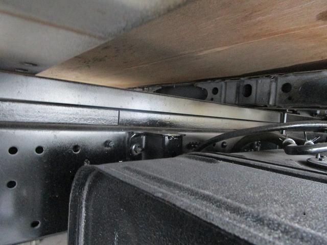 トヨエース 　平ボデー　２ｔ　垂直パワーゲート（17枚目）