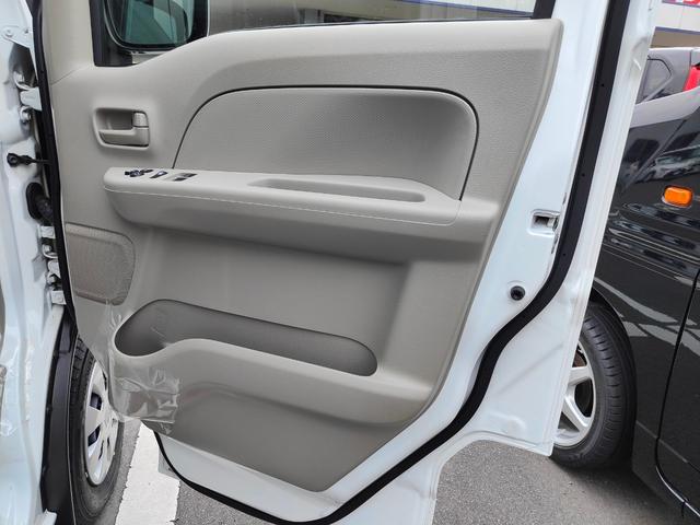 4WD PC セーフティサポート(スズキ)/車線逸脱防止支援システム/届出済未使用車/ABS/横滑り防止装置/アイドリングストップ/エアバッグ 運転席/エアバッグ 助手席/衝突安全ボディ/パワーウインドウ 4WD(21枚目)