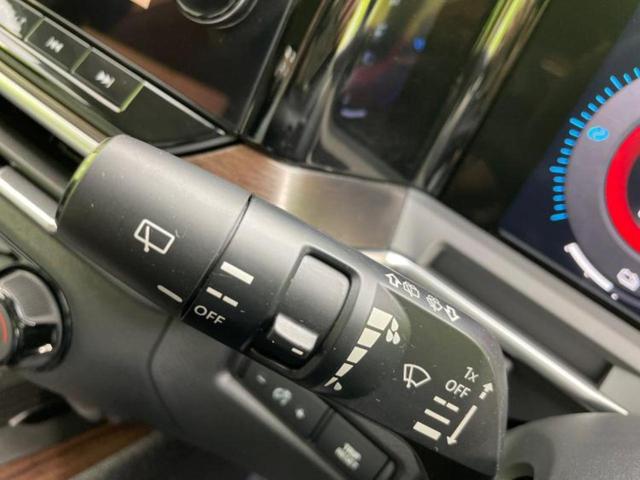 オーラ Ｇレザーエディション　ＢＯＳＥ／保証書／純正　９インチ　ＳＤナビ／インテリジェントルームミラー／衝突安全装置／全方位モニター／車線逸脱防止支援システム／シート　フルレザー／プロパイロット　革シート　衝突被害軽減システム（17枚目）