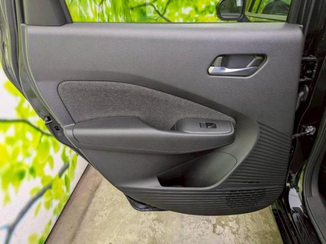 オーラ Ｇレザーエディション　ＢＯＳＥ／保証書／純正　９インチ　ＳＤナビ／インテリジェントルームミラー／衝突安全装置／全方位モニター／車線逸脱防止支援システム／シート　フルレザー／プロパイロット　革シート　衝突被害軽減システム（23枚目）