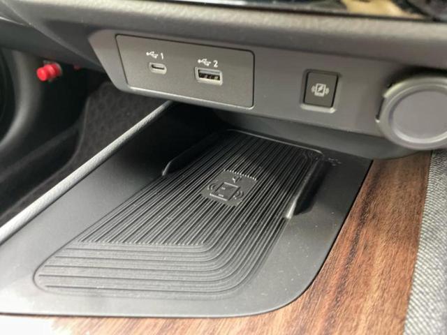 オーラ Ｇレザーエディション　ＢＯＳＥ／保証書／純正　９インチ　ＳＤナビ／インテリジェントルームミラー／衝突安全装置／全方位モニター／車線逸脱防止支援システム／シート　フルレザー／プロパイロット　革シート　衝突被害軽減システム（35枚目）