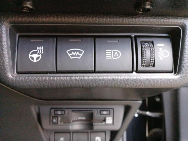 プリウス ４ＷＤ　Ｕ　新品タイヤ／保証書／ディスプレイオーディオ８インチ／衝突安全装置／車線逸脱防止支援システム／ヘッドランプ　ＬＥＤ／ＥＴＣ／ＥＢＤ付ＡＢＳ／横滑り防止装置／アイドリングストップ　衝突被害軽減システム（18枚目）