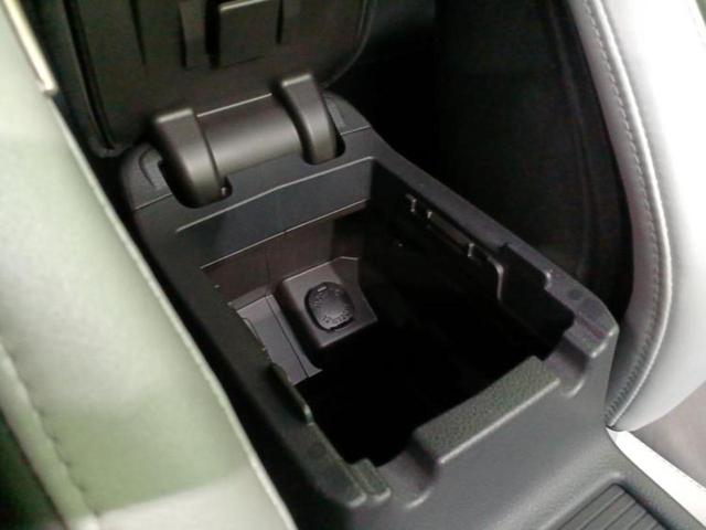 WRX S4 4WD tS STIエアロ/保証書/社外 SDナビ/衝突安全装置/シートヒーター 前席/車線逸脱防止支援システム/シート フルレザー/ドライブレコーダー 純正/ヘッドランプ LED/USBジャック 革シート 4WD(30枚目)