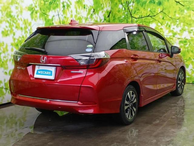 シャトル ハイブリッドX・ホンダセンシング 新品タイヤ/純正 SDナビ/衝突安全装置/シートヒーター 前席/車線逸脱防止支援システム/パーキングアシスト バックガイド/ドライブレコーダー 前後/ヘッドランプ LED/USBジャック バックカメラ(3枚目)