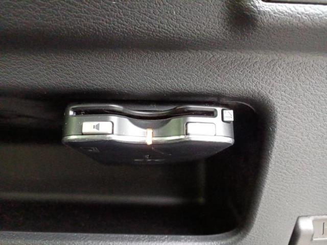 ｅＫワゴン Ｍ　新品タイヤ／純正　８インチ　ＳＤナビ／イーアシスト（ミツビシ）／シートヒーター　前席／車線逸脱防止支援システム／ＵＳＢジャック／ＥＴＣ／ＥＢＤ付ＡＢＳ／横滑り防止装置／アイドリングストップ　ＤＶＤ再生（17枚目）