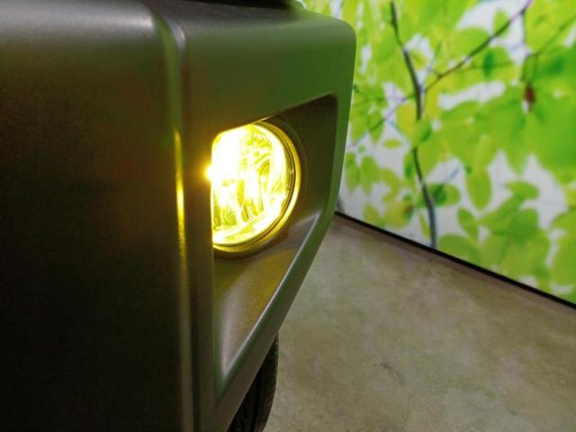 ＷＥＣＡＲＳの展示場では実際に見て、触ってお車をお選びいただけます！知識の豊富な営業スタッフが様々なカーライフをご提案いたします！