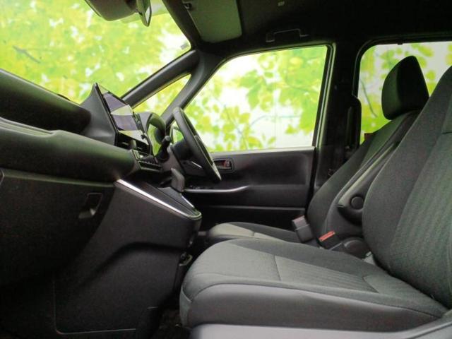 ノア ハイブリッドS-G モデリスタエアロ/保証書/ディスプレイオーディオ+ナビ10インチ/トヨタセーフティセンス/両側電動スライドドア/シートヒーター 前席/パノラミックビューモニター/車線逸脱防止支援システム 全周囲カメラ(7枚目)