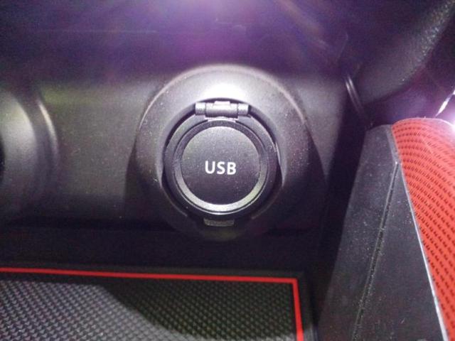 スイフトスポーツ スポーツ 新品タイヤ/純正 8インチ SDナビ/衝突安全装置/シートヒーター 運転席/全方位モニター用カメラ/車線逸脱防止支援システム/パーキングアシスト バックガイド/ヘッドランプ LED 全周囲カメラ(35枚目)