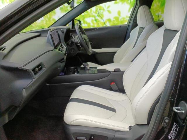 UX UX300h Fスポーツ サンルーフ/保証書/ディスプレイオーディオ+ナビ12.3インチ/プリクラッシュセーフティ/エアーシート 前席/パノラミックビューモニター/車線逸脱防止支援システム/シート 合皮 衝突被害軽減システム(6枚目)