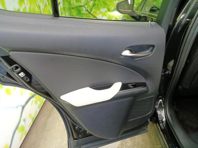 UX UX300h Fスポーツ サンルーフ/保証書/ディスプレイオーディオ+ナビ12.3インチ/プリクラッシュセーフティ/エアーシート 前席/パノラミックビューモニター/車線逸脱防止支援システム/シート 合皮 衝突被害軽減システム(23枚目)