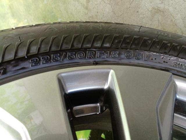 UX UX300h Fスポーツ サンルーフ/保証書/ディスプレイオーディオ+ナビ12.3インチ/プリクラッシュセーフティ/エアーシート 前席/パノラミックビューモニター/車線逸脱防止支援システム/シート 合皮 衝突被害軽減システム(50枚目)