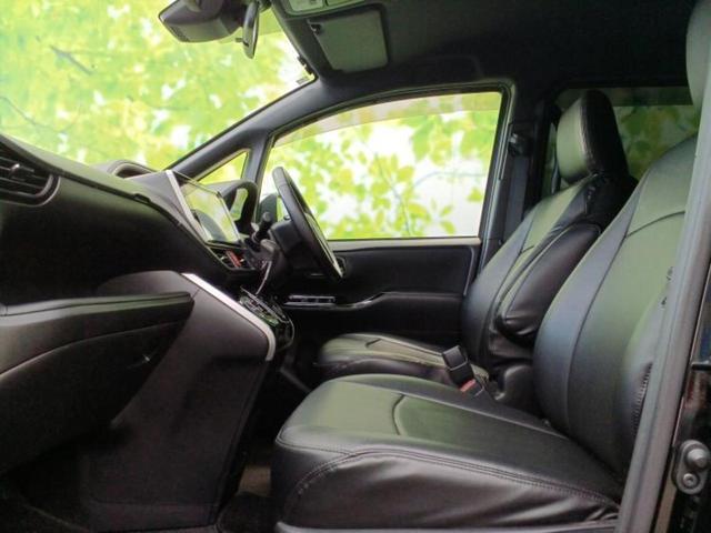 ＷＥＣＡＲＳでは各商談席に大型モニターをご用意しております！見やすい大画面でゆったりと全国の在庫をご覧いただけます！是非ご来店お待ちしております！