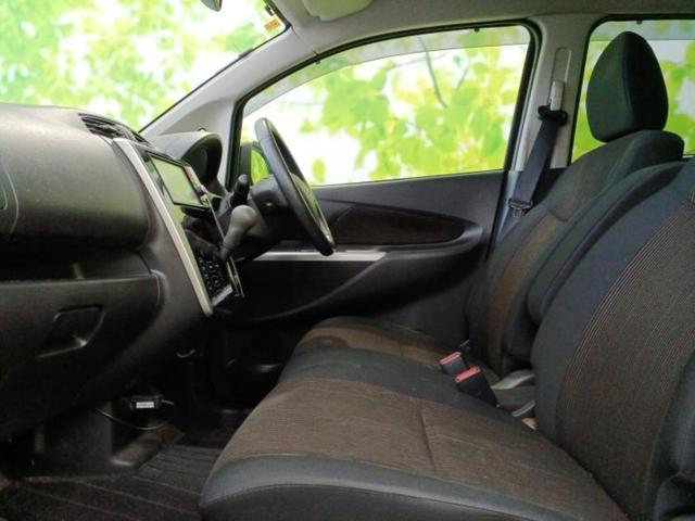 ｅＫカスタム Ｔ　新品タイヤ／純正　ＳＤナビ／パーキングアシスト　バックガイド／ドライブレコーダー　社外／ヘッドランプ　ＨＩＤ／ＥＴＣ／ＥＢＤ付ＡＢＳ／バックモニター／フルセグＴＶ／ＤＶＤ　バックカメラ　ＤＶＤ再生（6枚目）