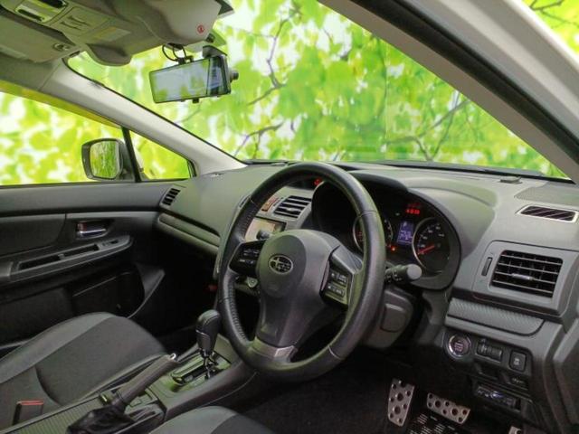 インプレッサスポーツ 4WD2.0i-Sアイサイト 新品タイヤ/社外 SDナビ/衝突安全装置/車線逸脱防止支援システム/シート ハーフレザー/ドライブレコーダー 前後/ヘッドランプ HID/Bluetooth接続/ETC/EBD付ABS バックカメラ(4枚目)
