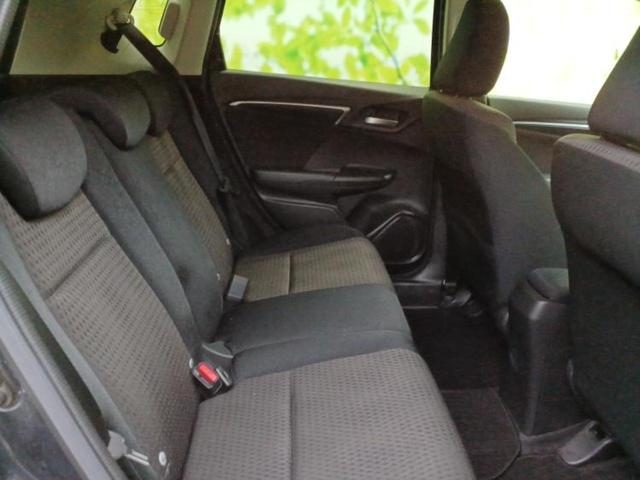 フィットハイブリッド ハイブリッド・Ｆコンフォートエディション　新品タイヤ／ディスプレイオーディオ／衝突安全装置／シートヒーター　前席／ＵＳＢジャック／Ｂｌｕｅｔｏｏｔｈ接続／ＥＴＣ／ＥＢＤ付ＡＢＳ／横滑り防止装置／アイドリングストップ／バックモニター（5枚目）