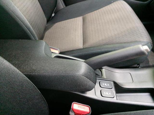 フィットハイブリッド ハイブリッド・Ｆコンフォートエディション　新品タイヤ／ディスプレイオーディオ／衝突安全装置／シートヒーター　前席／ＵＳＢジャック／Ｂｌｕｅｔｏｏｔｈ接続／ＥＴＣ／ＥＢＤ付ＡＢＳ／横滑り防止装置／アイドリングストップ／バックモニター（29枚目）