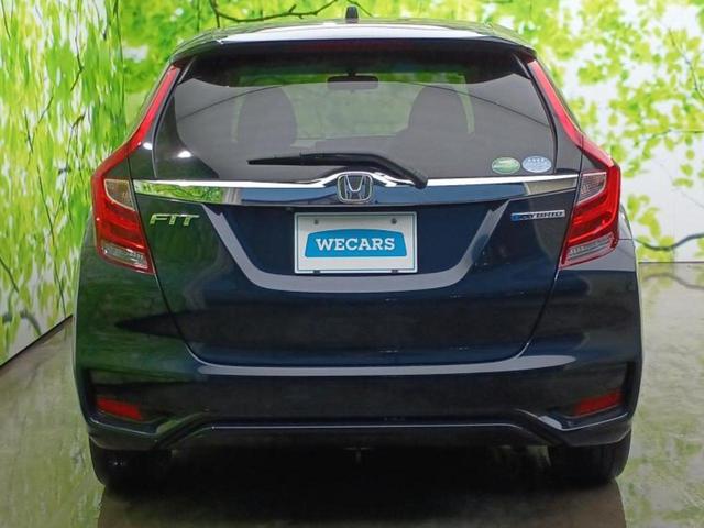 フィットハイブリッド ハイブリッド・Ｆコンフォートエディション　新品タイヤ／ディスプレイオーディオ／衝突安全装置／シートヒーター　前席／ＵＳＢジャック／Ｂｌｕｅｔｏｏｔｈ接続／ＥＴＣ／ＥＢＤ付ＡＢＳ／横滑り防止装置／アイドリングストップ／バックモニター（42枚目）