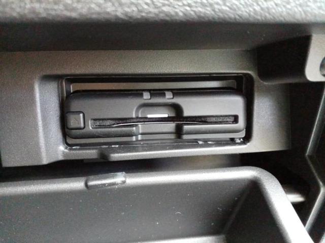 セレナ ｅパワーハイウェイスターＶ　純正　１０インチ　ＳＤナビ／フリップダウンモニター　純正　１０．２インチ／インテリジェントルームミラー／エマージェンシーブレーキ／両側電動スライドドア／シートヒーター　前席　衝突被害軽減システム（18枚目）