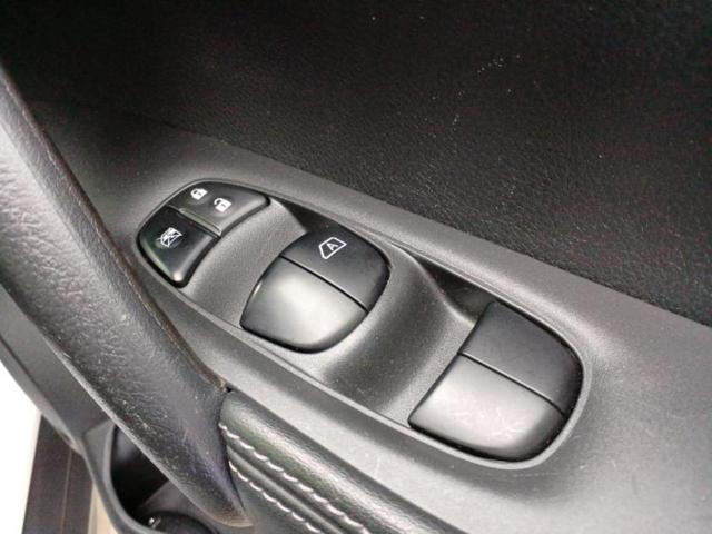 エクストレイル ４ＷＤ２０Ｘｉ　新品タイヤ／純正　９インチ　ＳＤナビ／インテリジェントルームミラー／衝突安全装置／アラウンドビューモニター／車線逸脱防止支援システム／シート　合皮／電動バックドア／ヘッドランプ　ＬＥＤ　全周囲カメラ（28枚目）