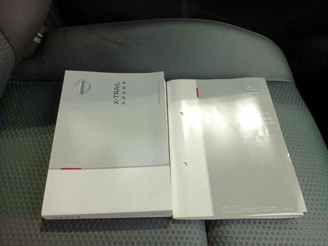 エクストレイル ４ＷＤ２０Ｘｉ　新品タイヤ／純正　９インチ　ＳＤナビ／インテリジェントルームミラー／衝突安全装置／アラウンドビューモニター／車線逸脱防止支援システム／シート　合皮／電動バックドア／ヘッドランプ　ＬＥＤ　全周囲カメラ（31枚目）