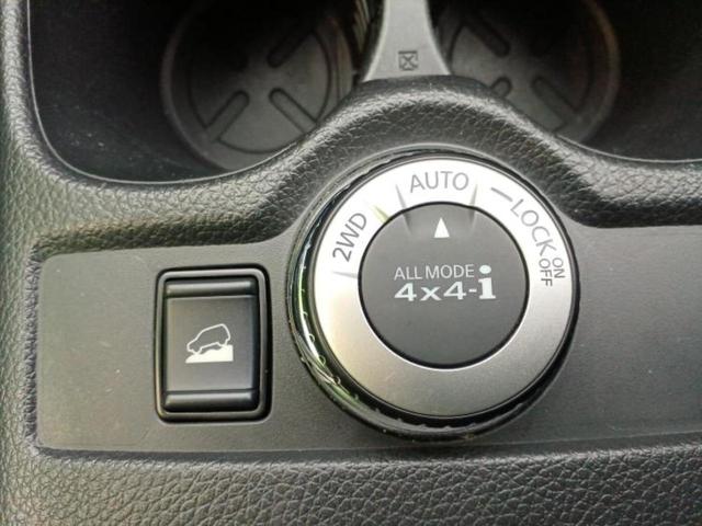 エクストレイル ４ＷＤ２０Ｘｉ　新品タイヤ／純正　９インチ　ＳＤナビ／インテリジェントルームミラー／衝突安全装置／アラウンドビューモニター／車線逸脱防止支援システム／シート　合皮／電動バックドア／ヘッドランプ　ＬＥＤ　全周囲カメラ（35枚目）