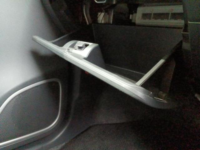 ワゴンＲスティングレー Ｔ　純正　ＳＤナビ／衝突安全装置／シートヒーター　運転席／ヘッドランプ　ＨＩＤ／ＥＴＣ／ＥＢＤ付ＡＢＳ／横滑り防止装置／アイドリングストップ／クルーズコントロール／ワンセグＴＶ／ＭＴモード付き（31枚目）