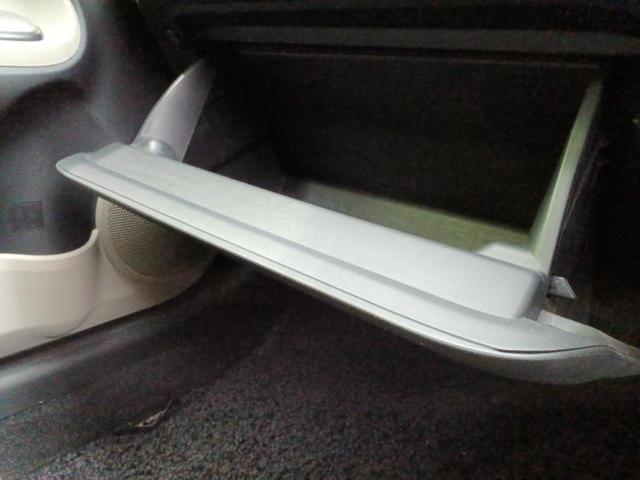 アクア Ｇ　保証書／社外　ＳＤナビ／ＥＴＣ／ＥＢＤ付ＡＢＳ／横滑り防止装置／アイドリングストップ／ワンセグＴＶ／エアバッグ　運転席／エアバッグ　助手席／アルミホイール　社外　１５インチ／パワーウインドウ（30枚目）