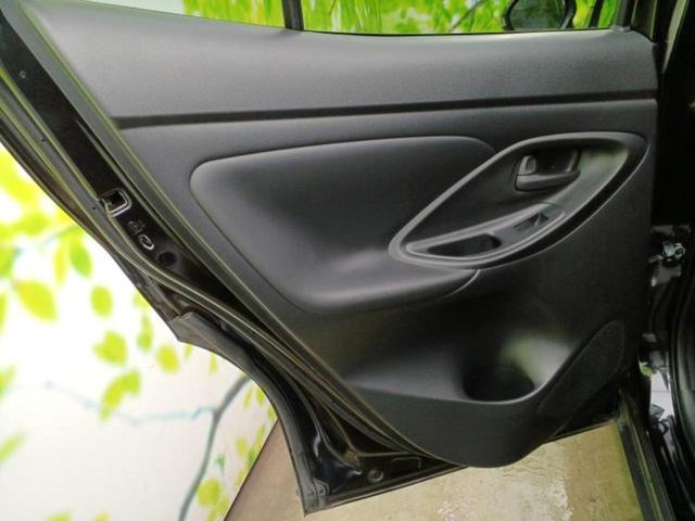 ヤリスクロス ハイブリッドＺ　ディスプレイオーディオ＋ナビ／衝突安全装置／シートヒーター／パノラミックビューモニター／車線逸脱防止支援システム／シート　フルレザー／ヘッドランプ　ＬＥＤ／ＵＳＢジャック　革シート　全周囲カメラ（23枚目）