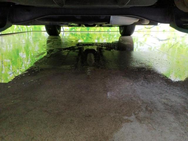 ヤリスクロス ハイブリッドＺ　ディスプレイオーディオ＋ナビ／衝突安全装置／シートヒーター／パノラミックビューモニター／車線逸脱防止支援システム／シート　フルレザー／ヘッドランプ　ＬＥＤ／ＵＳＢジャック　革シート　全周囲カメラ（44枚目）