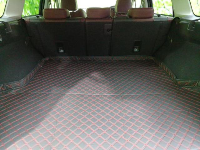 レヴォーグ ４ＷＤ１．６ＳＴＩスポーツアイサイト　保証書／純正　８インチ　ＳＤナビ／デジタルインナーミラー／衝突安全装置／シートヒーター　前席／車線逸脱防止支援システム／シート　フルレザー／ドライブレコーダー　前後／ヘッドランプ　ＬＥＤ／ＥＴＣ（8枚目）