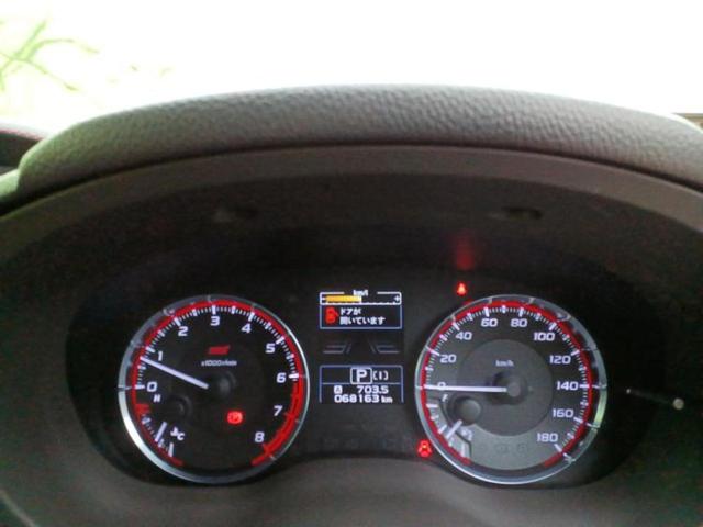 レヴォーグ ４ＷＤ１．６ＳＴＩスポーツアイサイト　保証書／純正　８インチ　ＳＤナビ／デジタルインナーミラー／衝突安全装置／シートヒーター　前席／車線逸脱防止支援システム／シート　フルレザー／ドライブレコーダー　前後／ヘッドランプ　ＬＥＤ／ＥＴＣ（13枚目）