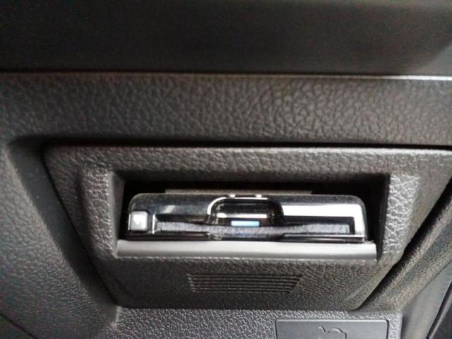 レヴォーグ ４ＷＤ１．６ＳＴＩスポーツアイサイト　保証書／純正　８インチ　ＳＤナビ／デジタルインナーミラー／衝突安全装置／シートヒーター　前席／車線逸脱防止支援システム／シート　フルレザー／ドライブレコーダー　前後／ヘッドランプ　ＬＥＤ／ＥＴＣ（18枚目）