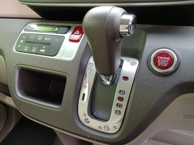 Ｎ－ＯＮＥ Ｇ・Ｌパッケージ　社外　ＳＤナビ／ヘッドランプ　ＨＩＤ／Ｂｌｕｅｔｏｏｔｈ接続／ＥＴＣ／ＥＢＤ付ＡＢＳ／横滑り防止装置／アイドリングストップ／バックモニター／フルセグＴＶ／ＤＶＤ／エアバッグ　サイド／衝突安全ボディ（17枚目）